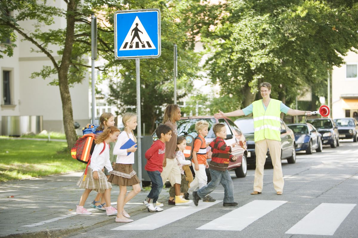 Kinder im Straßenverkehr schützen – Tipps für Eltern